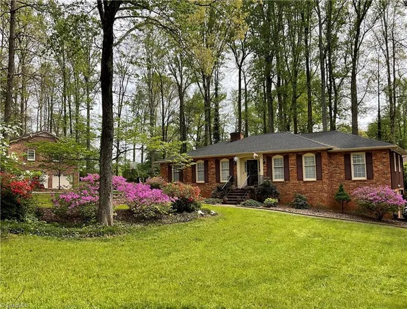 $435,000 | 108 Spillsbury Court, Clemmons, NC 27012