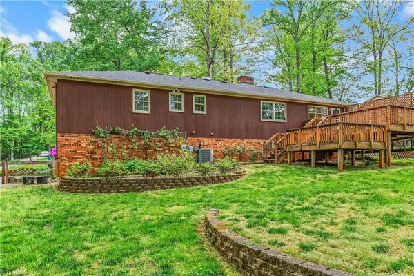 $435,000 | 108 Spillsbury Court, Clemmons, NC 27012