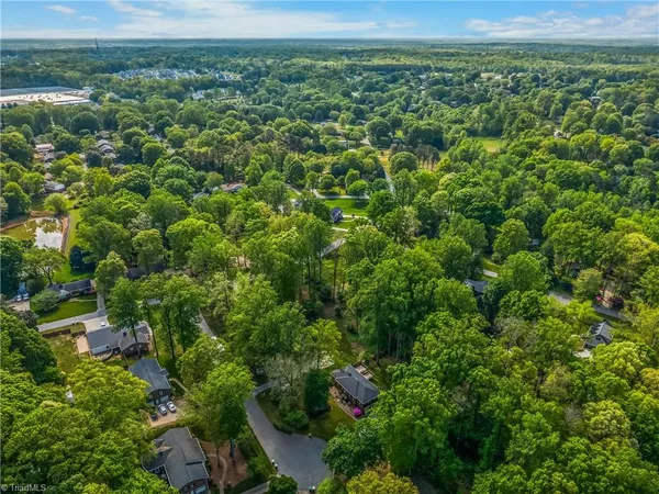 $435,000 | 108 Spillsbury Court, Clemmons, NC 27012