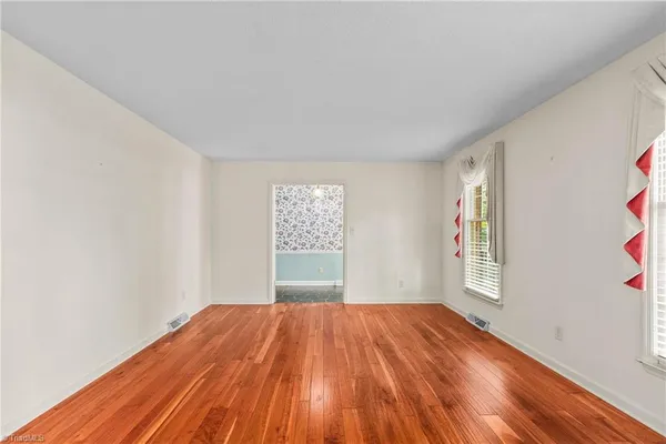 $435,000 | 108 Spillsbury Court, Clemmons, NC 27012