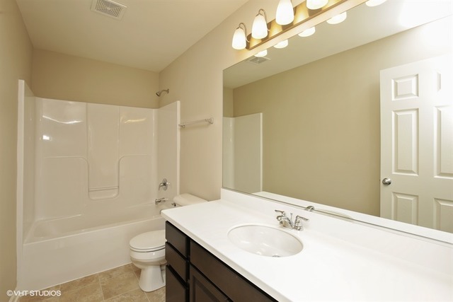 12276 Butler Lane Huntley, IL 60142 - Photo 8 of 20