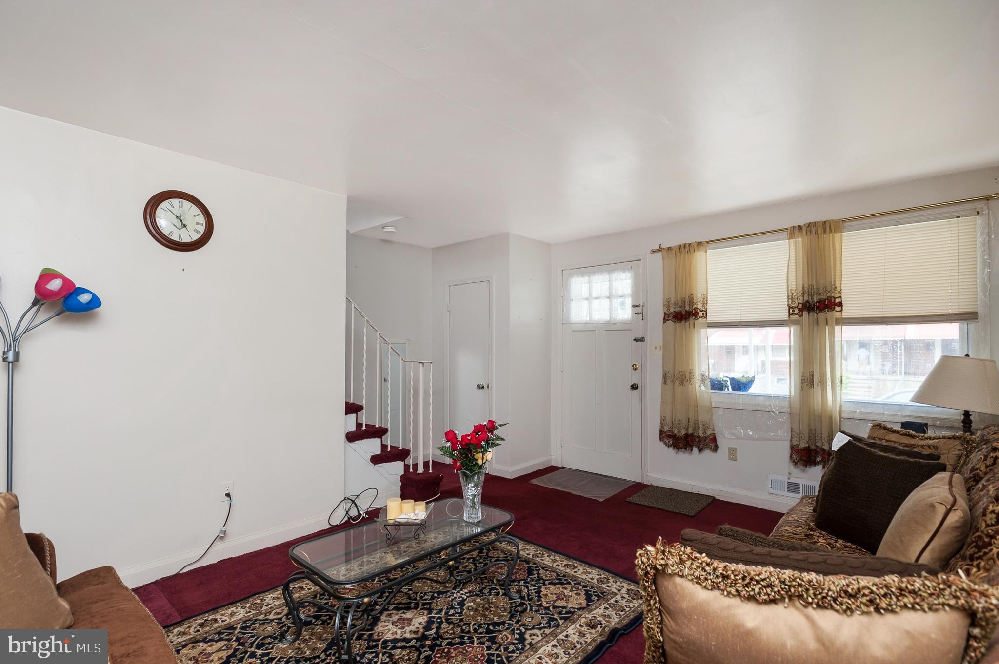 5530 Force Road Baltimore, MD 21206 - Photo 6 of 11 LIVINGROOM