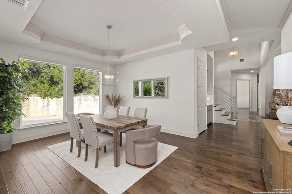 $1,100,000 | 302 Majestic Bluff, San Antonio, TX 78258