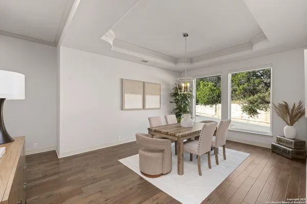 $1,100,000 | 302 Majestic Bluff, San Antonio, TX 78258