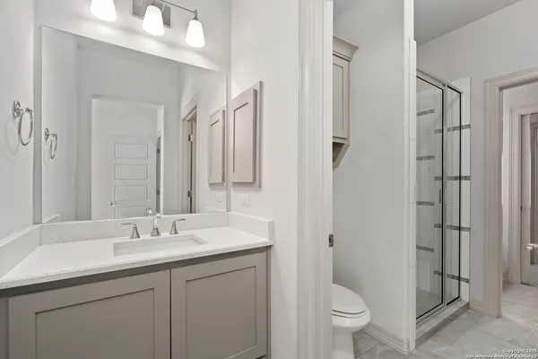 $1,100,000 | 302 Majestic Bluff, San Antonio, TX 78258