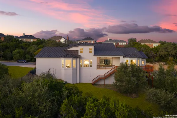 $1,100,000 | 302 Majestic Bluff, San Antonio, TX 78258