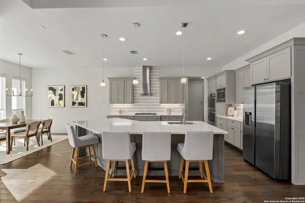 $1,100,000 | 302 Majestic Bluff, San Antonio, TX 78258