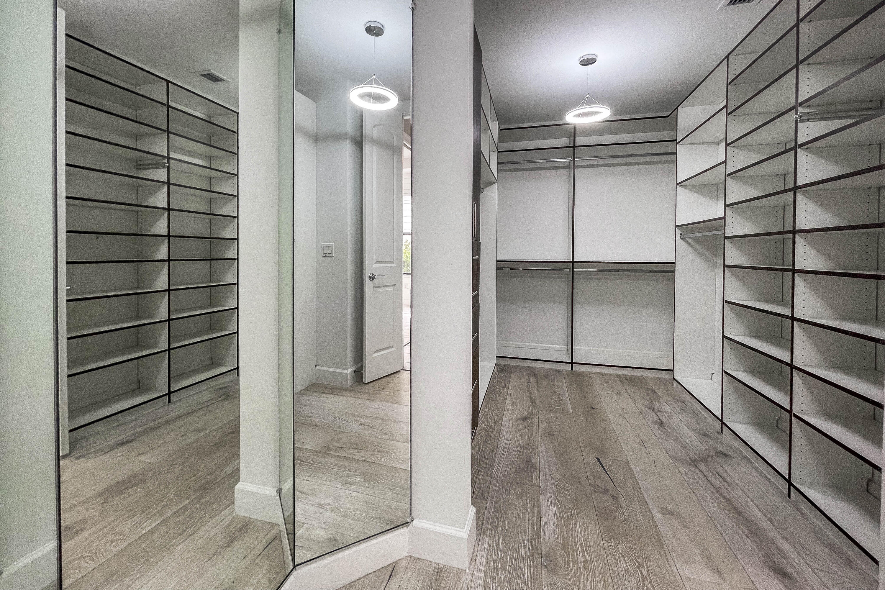 102 Cerulean Key Way Jupiter, FL 33478 - Photo 28 of 85 Primary Walk-In Closet