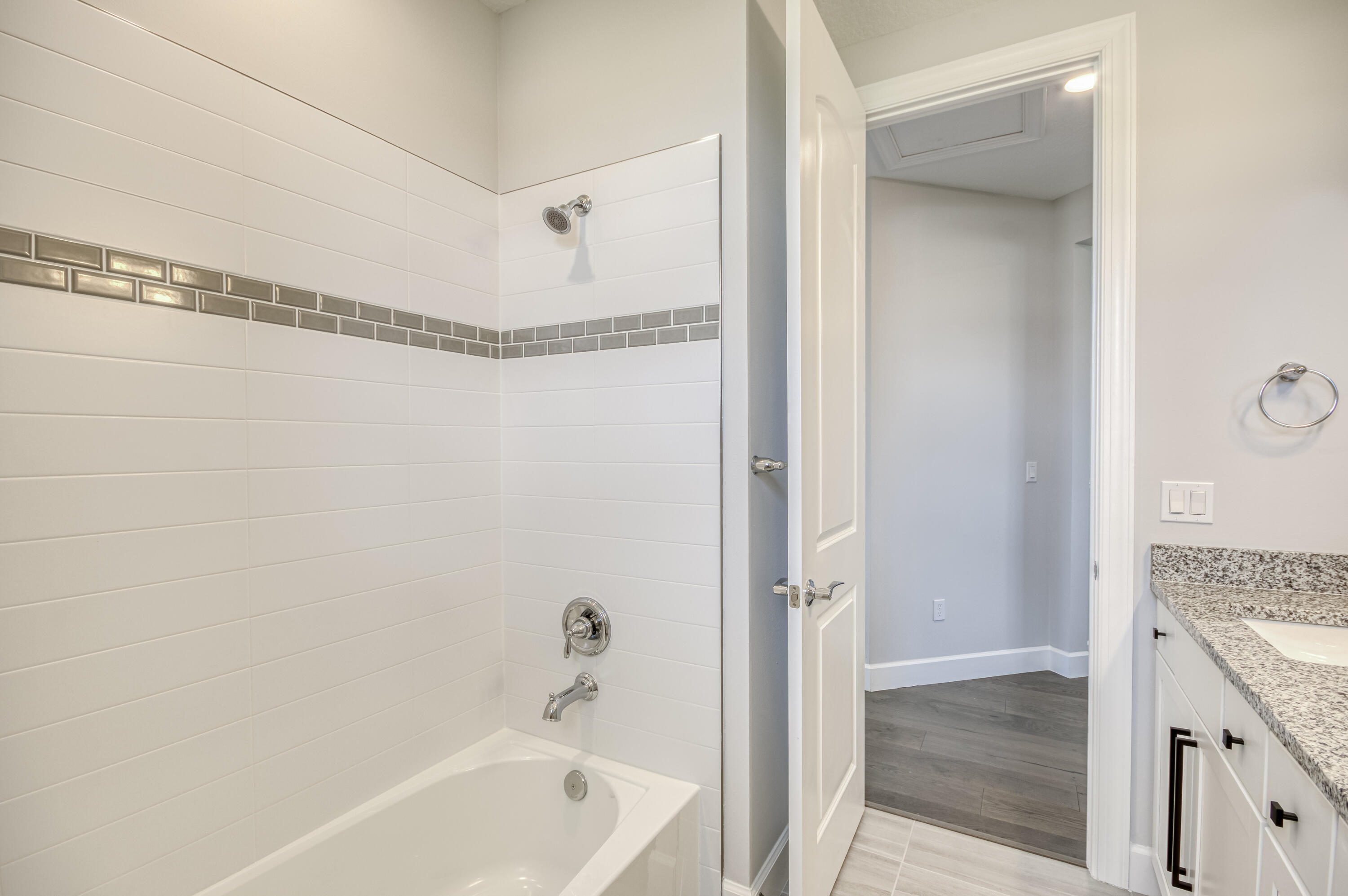 102 Cerulean Key Way Jupiter, FL 33478 - Photo 56 of 85 Guest Bath 4