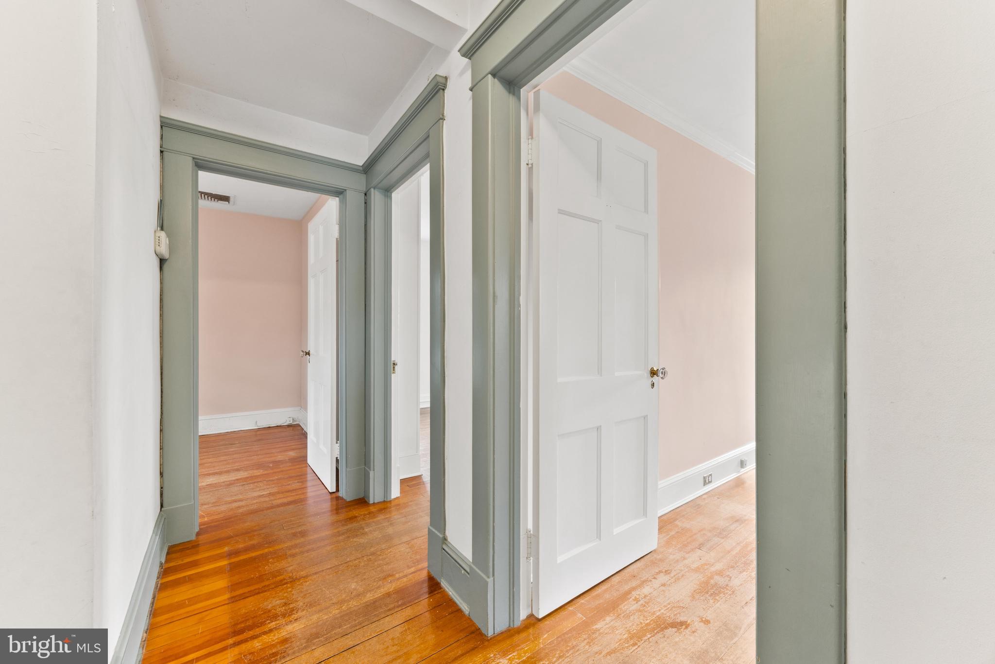 6405 Pinehurst Road Baltimore, MD 21212 - Photo 21 of 57