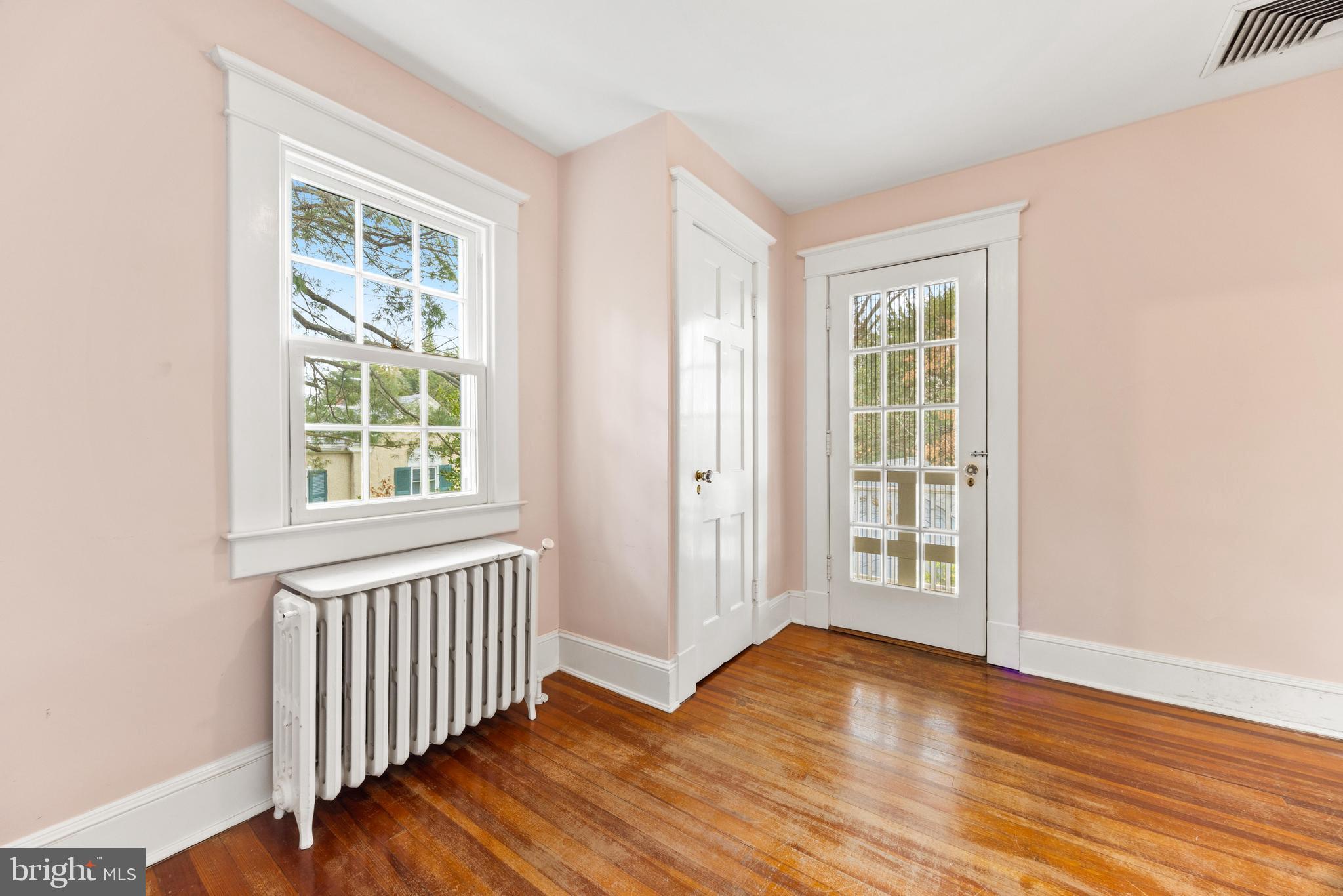 6405 Pinehurst Road Baltimore, MD 21212 - Photo 23 of 57
