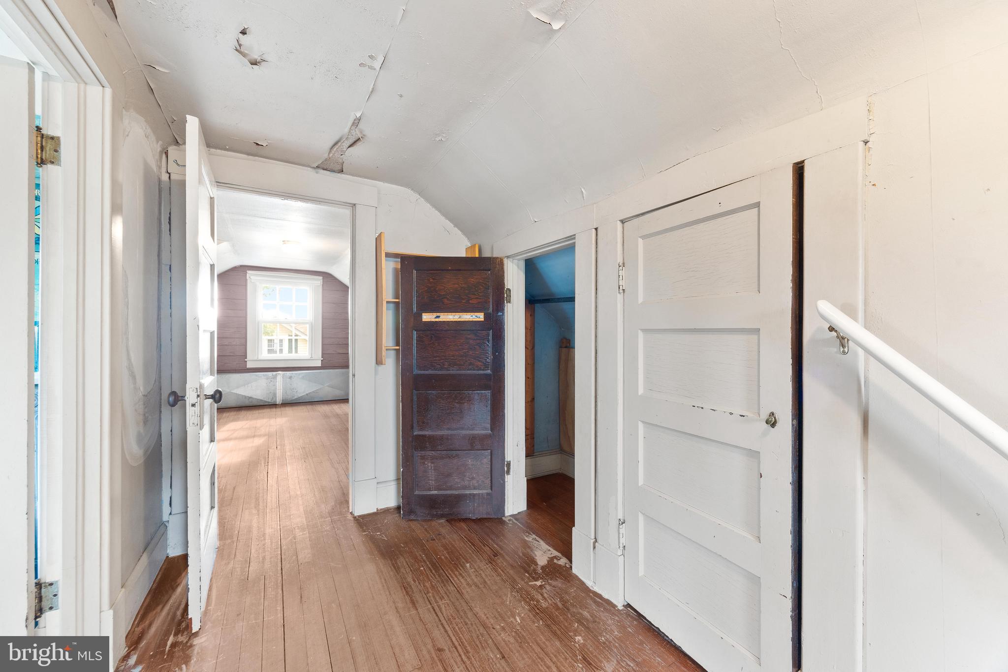 6405 Pinehurst Road Baltimore, MD 21212 - Photo 35 of 57