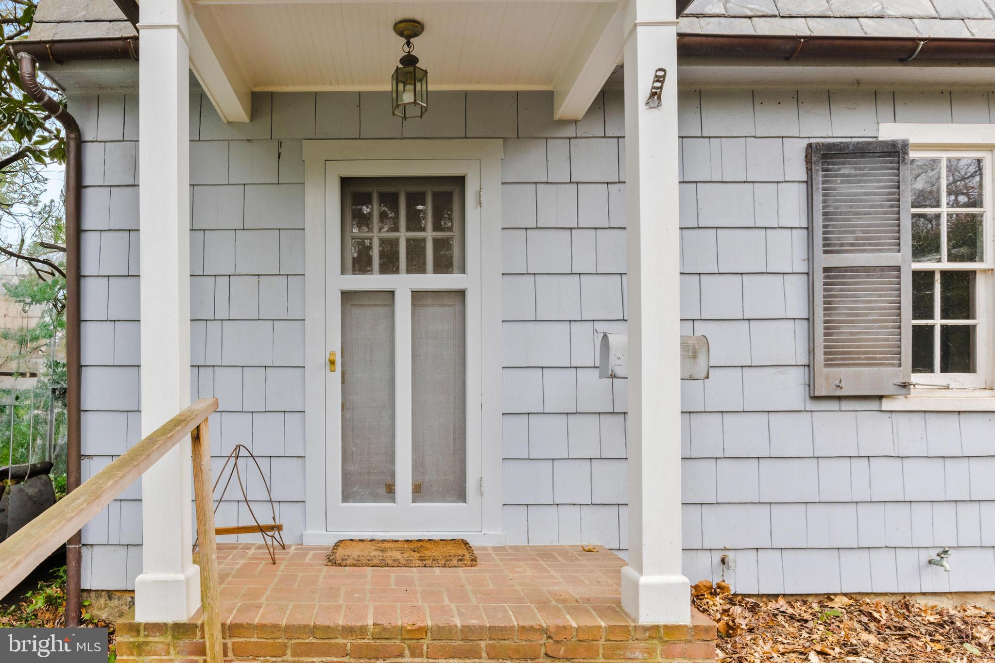 6405 Pinehurst Road Baltimore, MD 21212 - Photo 5 of 57