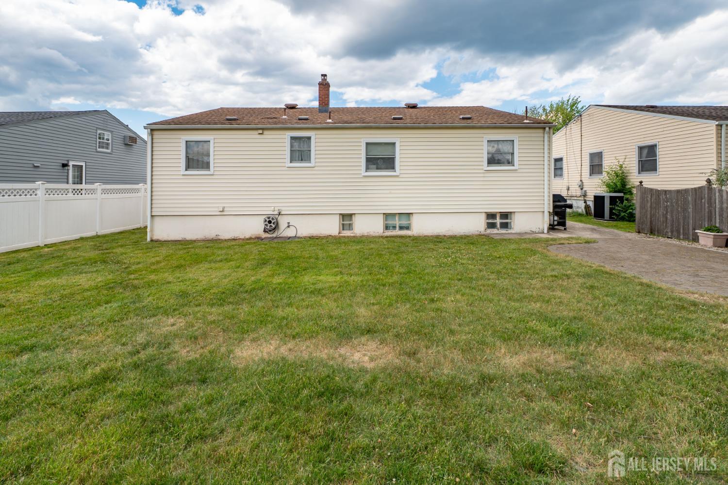 95 Jeffery Road Colonia, NJ 07067 - Photo 29 of 31