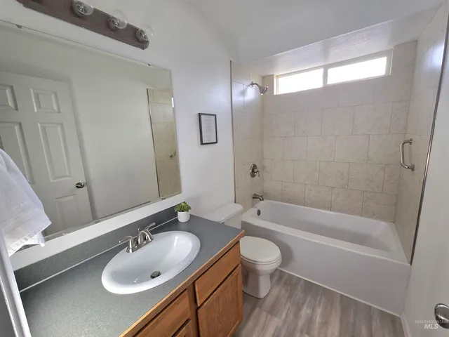 $355,000 | 1904 Tyler Street, Nampa, ID 83686