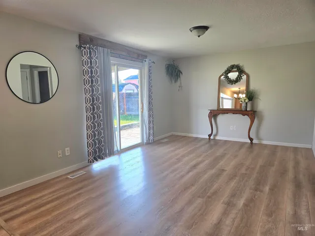 $355,000 | 1904 Tyler Street, Nampa, ID 83686