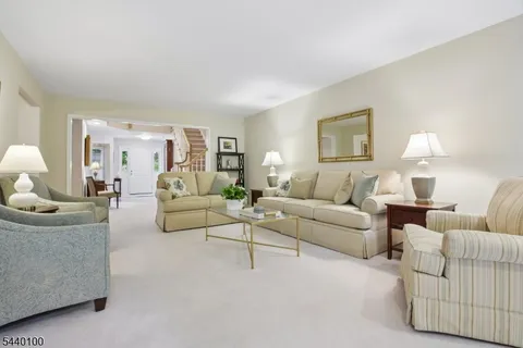 $899,000 | 19 Chadwell Place, Morristown, NJ 07960