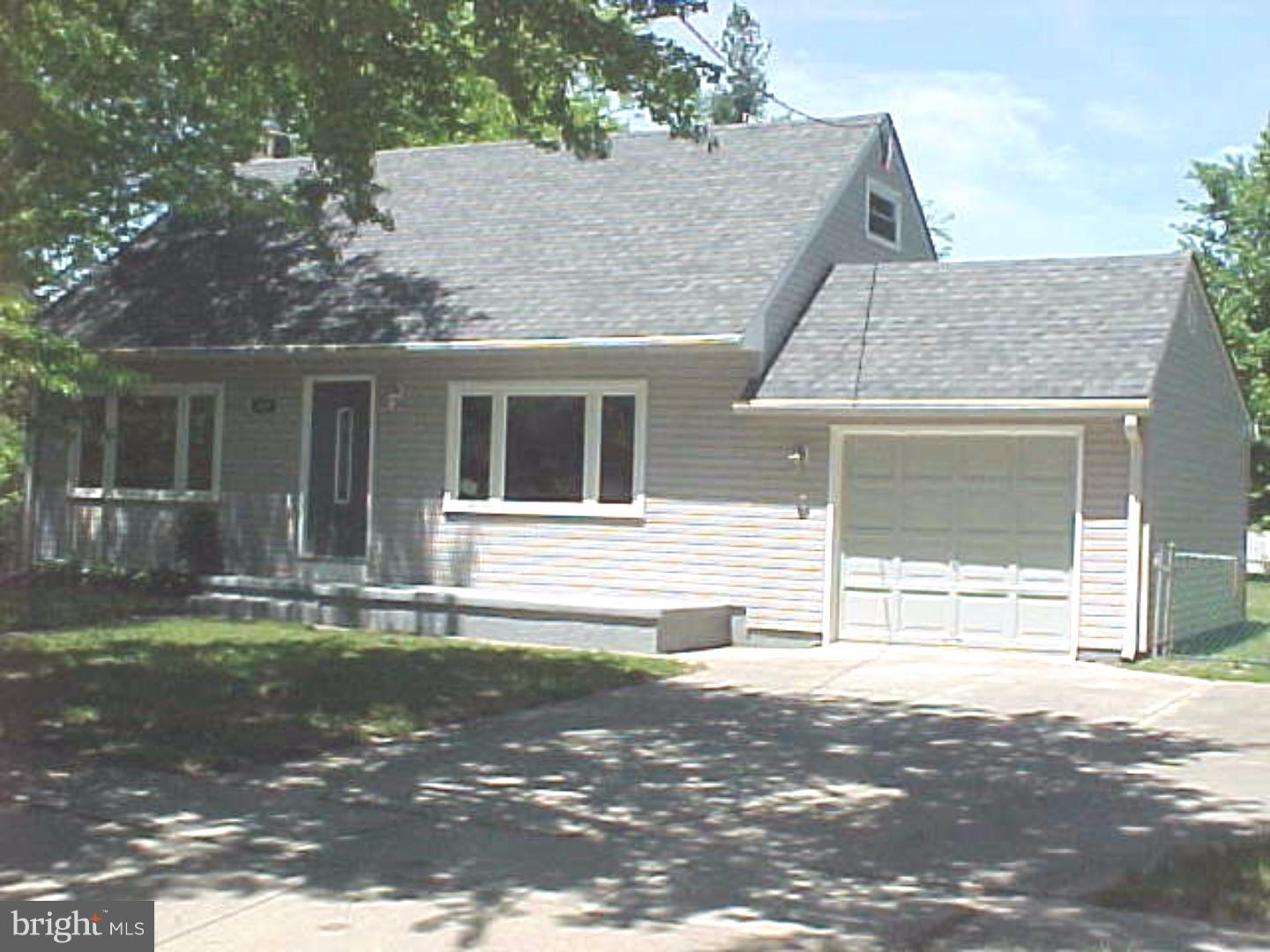 109 Lincoln Road Wenonah, NJ 08090 - Photo 1 of 14 Exterior Front