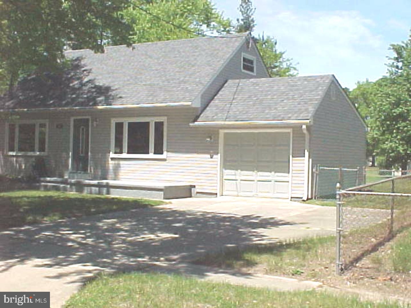 109 Lincoln Road Wenonah, NJ 08090 - Photo 2 of 14 Exterior Front