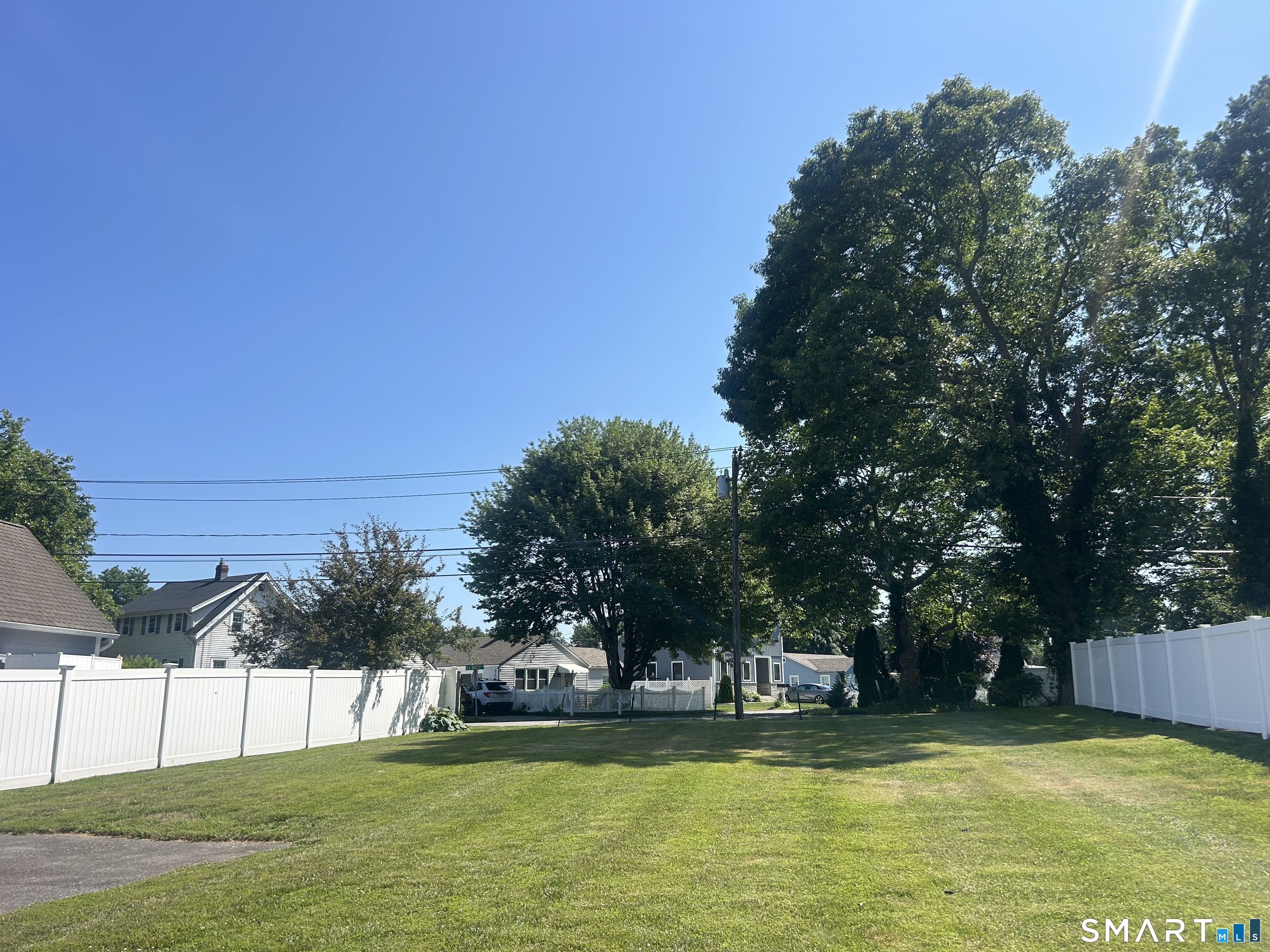9 Old Colony Road Old Saybrook, CT 06475 - Photo 4 of 5