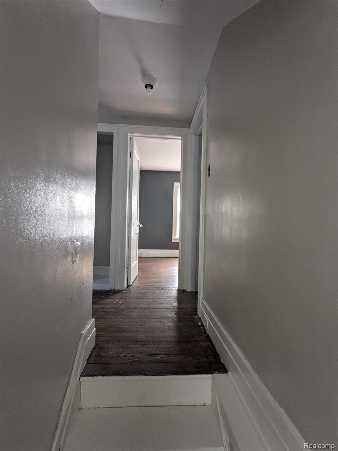 131 Elm Street River Rouge, MI 48218 - Photo 32 of 44 PXL_20210409_150400524.jpg