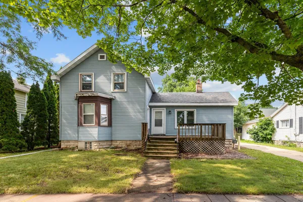 $154,900 | 393 West Division Street, Fond du Lac, WI 54935