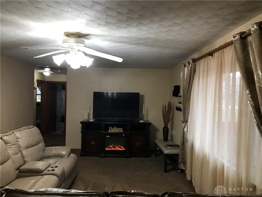 7772 Sweet Potato Ridge Road Brookville, OH 45309 - Photo 4 of 37 Gallery Image 4