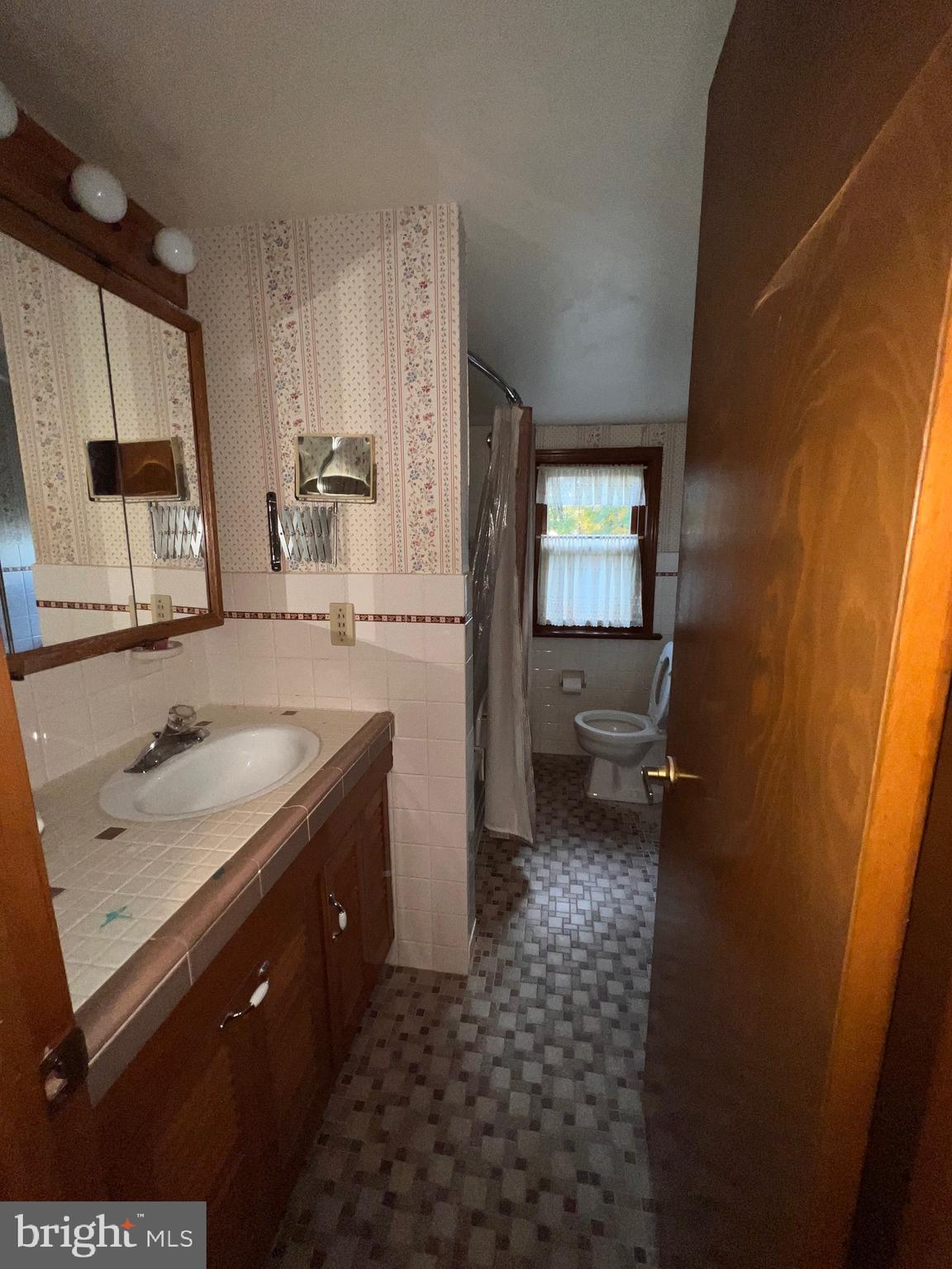 1086 Creamery Road Perkasie, PA 18944 - Photo 23 of 44