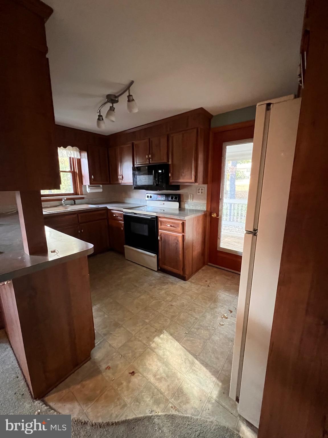 1086 Creamery Road Perkasie, PA 18944 - Photo 34 of 44