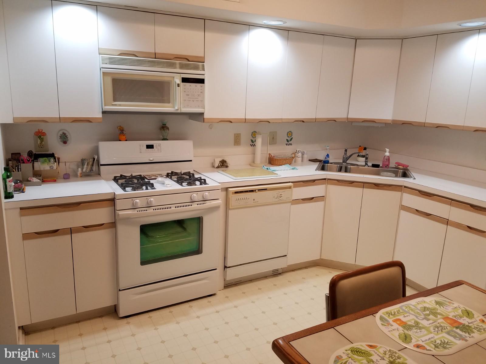 2015 Welsh Road, Unit 55 Philadelphia, PA 19115 - Photo 18 of 20 Gallery Image 18
