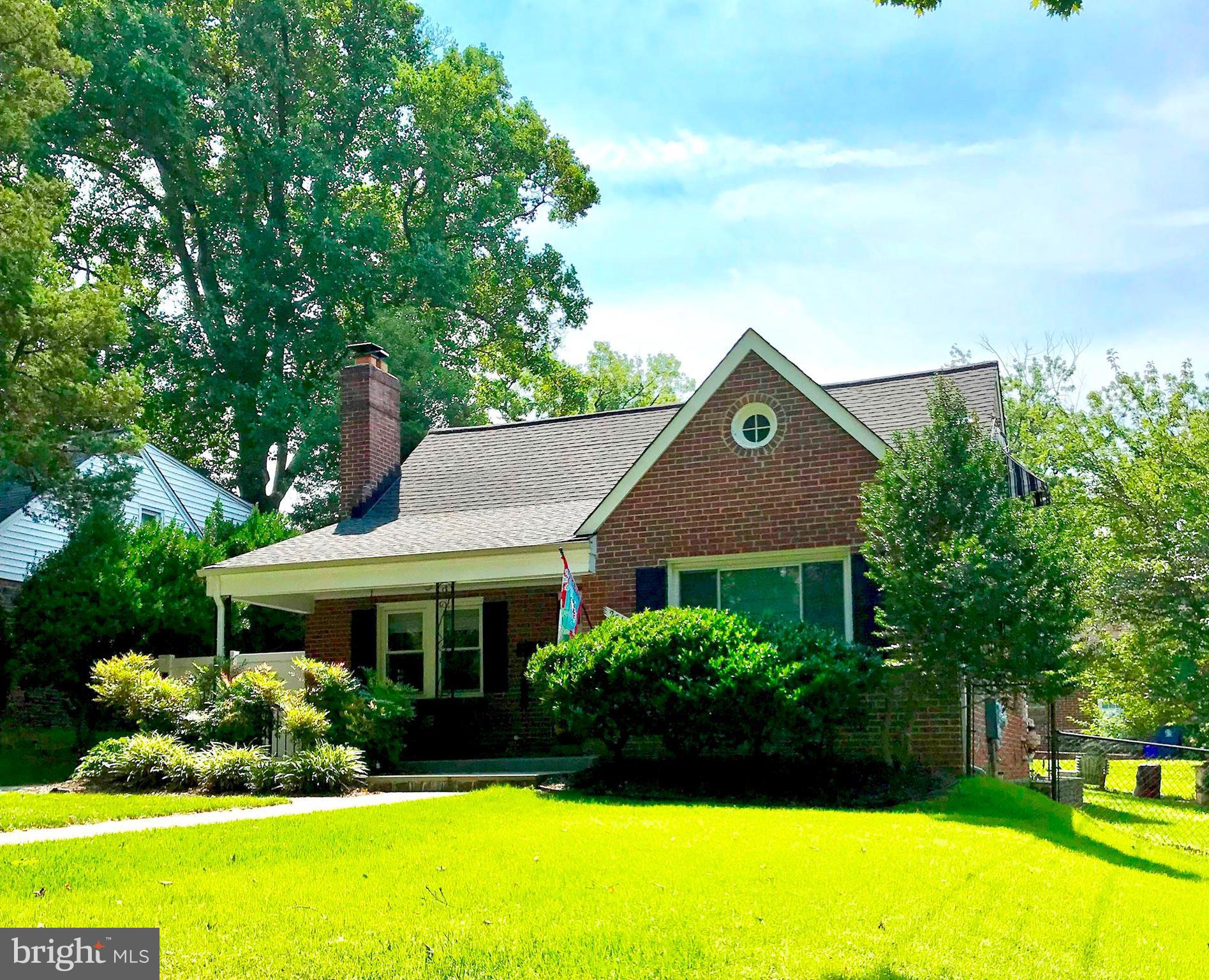 2014 Lansdowne Way Silver Spring, MD 20910 - Photo 1 of 20 Exterior (Front)