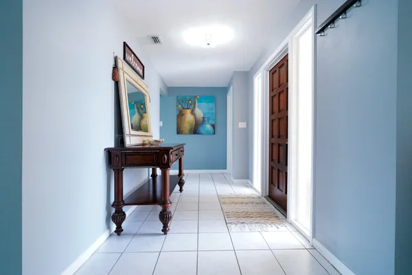 $3,800 | 1351 Oaklawn Court, Fort Myers, FL 33919