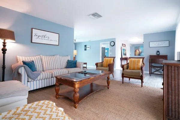 $3,800 | 1351 Oaklawn Court, Fort Myers, FL 33919