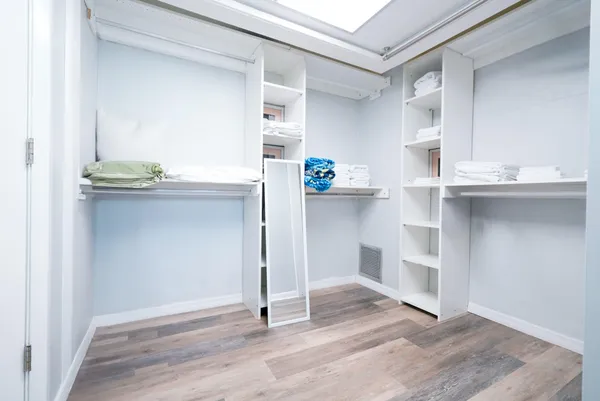 $3,800 | 1351 Oaklawn Court, Fort Myers, FL 33919