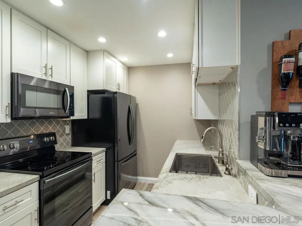 6171 Rancho Mission Road, Unit 113 San Diego, CA 92108 - Photo 13 of 30