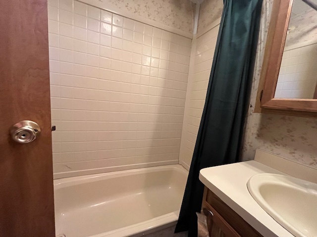 2795 East 28th Road Marseilles, IL 61341 - Photo 14 of 57 a bathroom with a sink and a shower