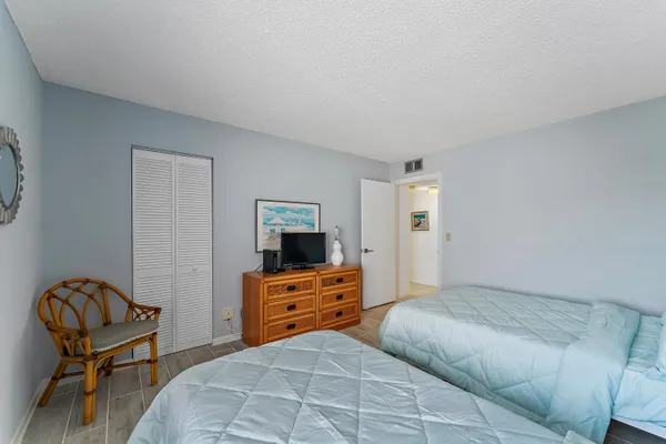 $2,400 | 1605 Highway 1, Unit C401, Jupiter, FL 33477