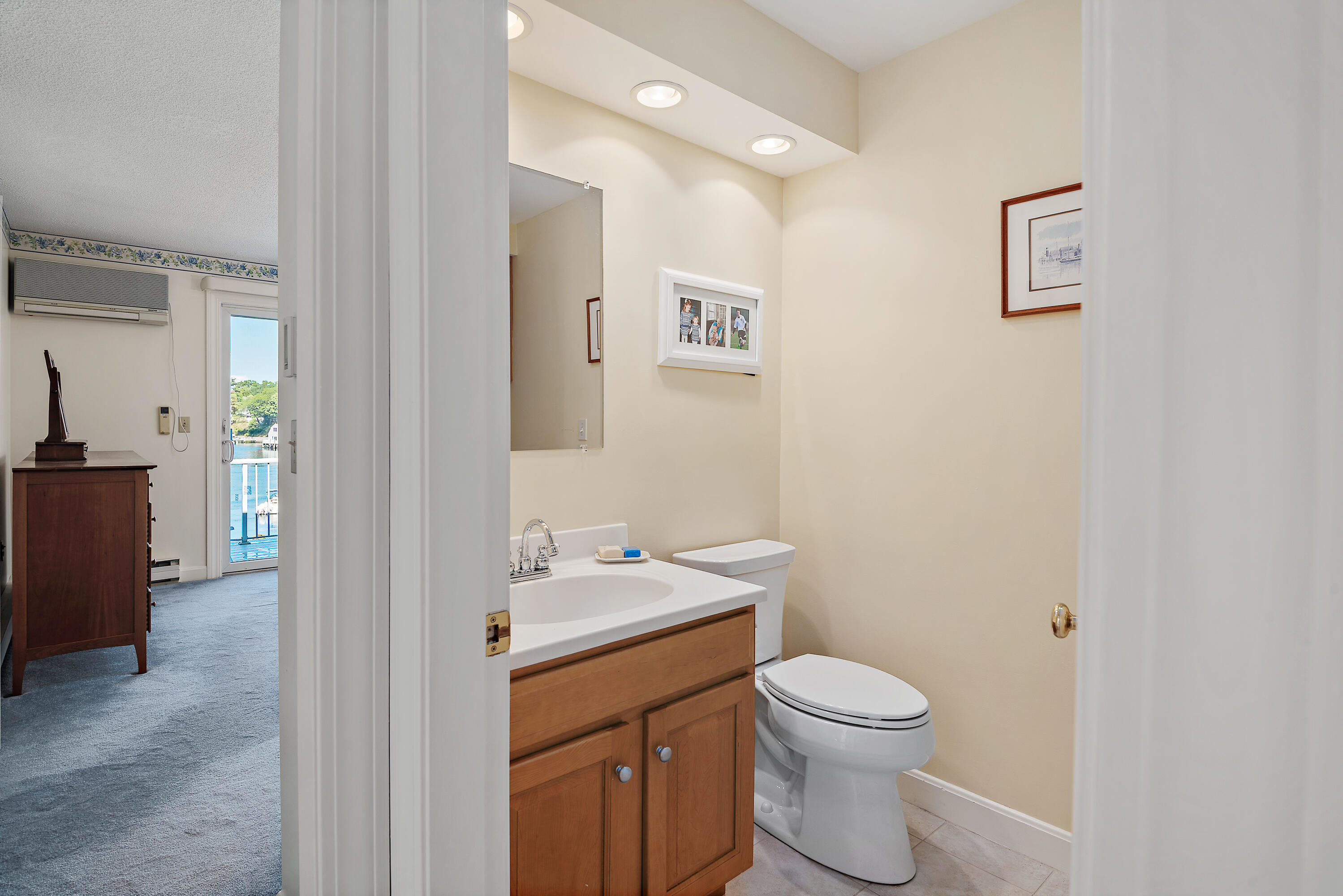 15 Stage Neck Road, Unit 6 York, ME 03909 - Photo 28 of 38 Bathroom