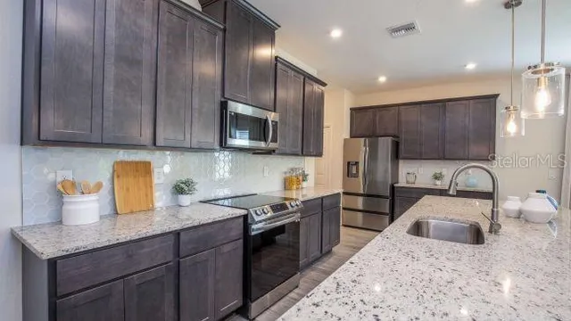 $434,900 | 857 Hawthorne Berry Road, Lakeland, FL 33810