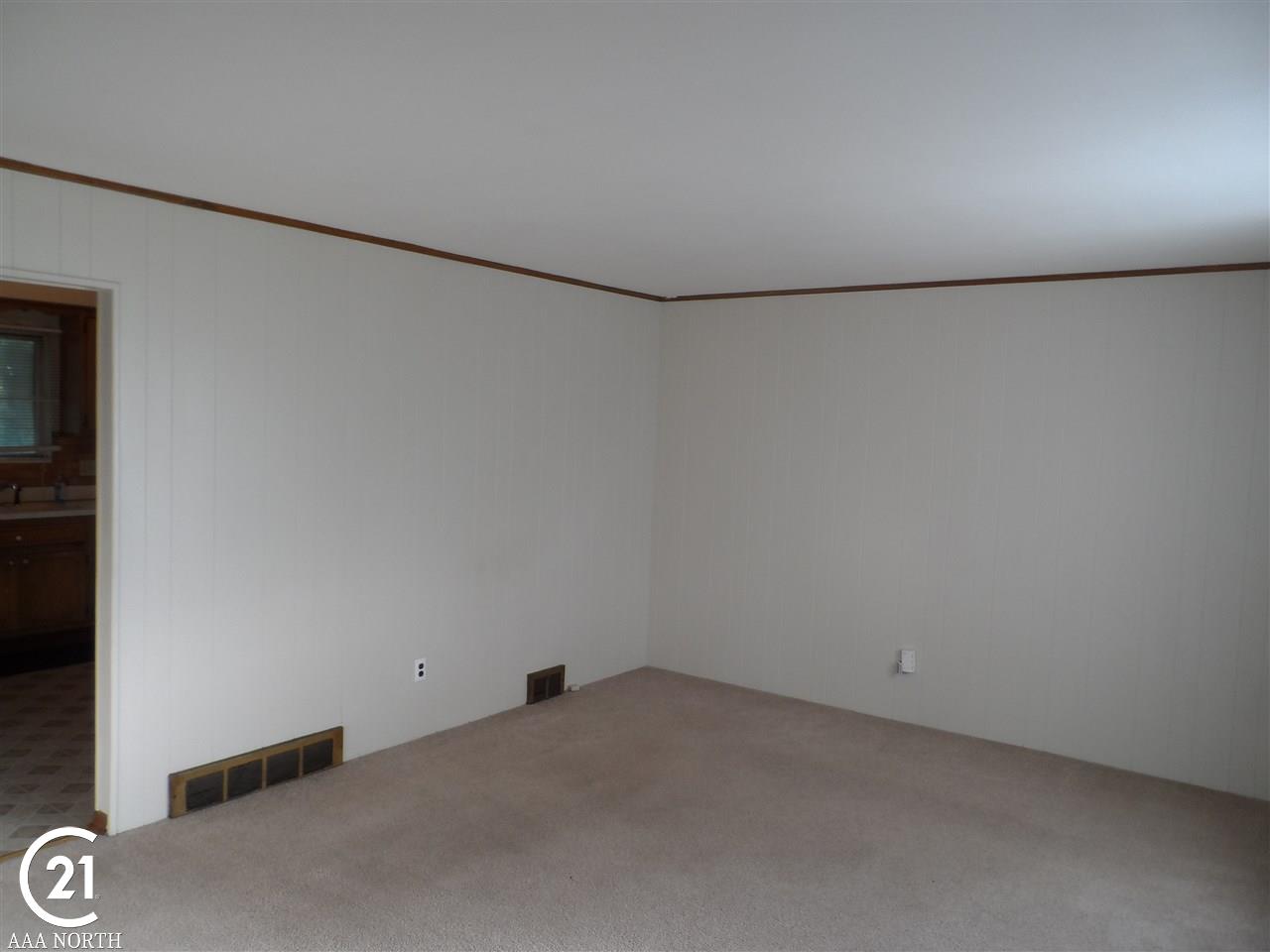 34160 Klein Road Fraser, MI 48026 - Photo 13 of 40