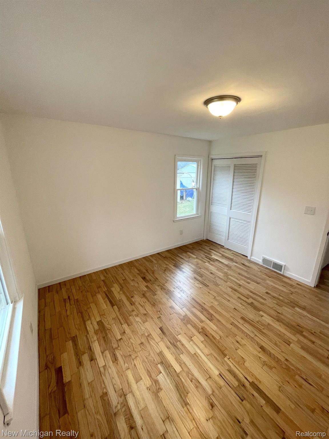 4060 North Center Road Flint, MI 48506 - Photo 19 of 27 Gallery Image 19