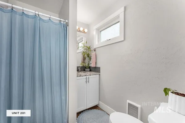 $1,100,000 | 1311 West Washington Street, Boise, ID 83702