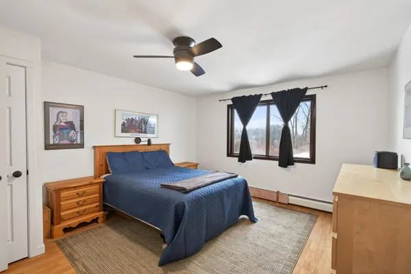 $149,900 | 1304 West Medicine Lake Drive, Unit 119, Plymouth, MN 55441