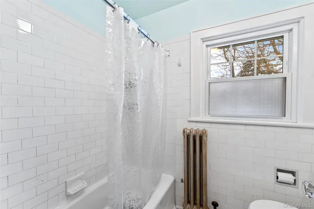 $1,795,000 | 18 Tunstall Road, Scarsdale, NY 10583