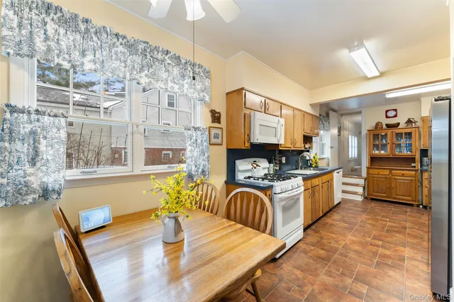 $1,795,000 | 18 Tunstall Road, Scarsdale, NY 10583