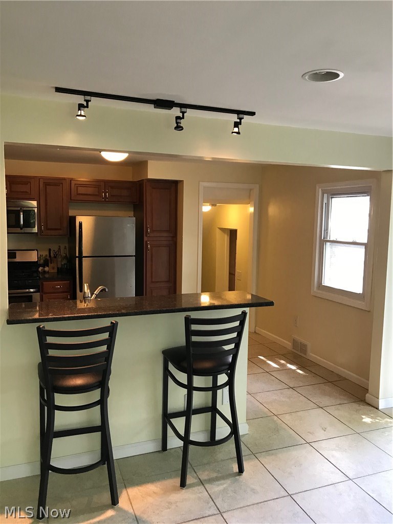 1340 Brainard Road Lyndhurst, OH 44124 - Photo 3 of 25