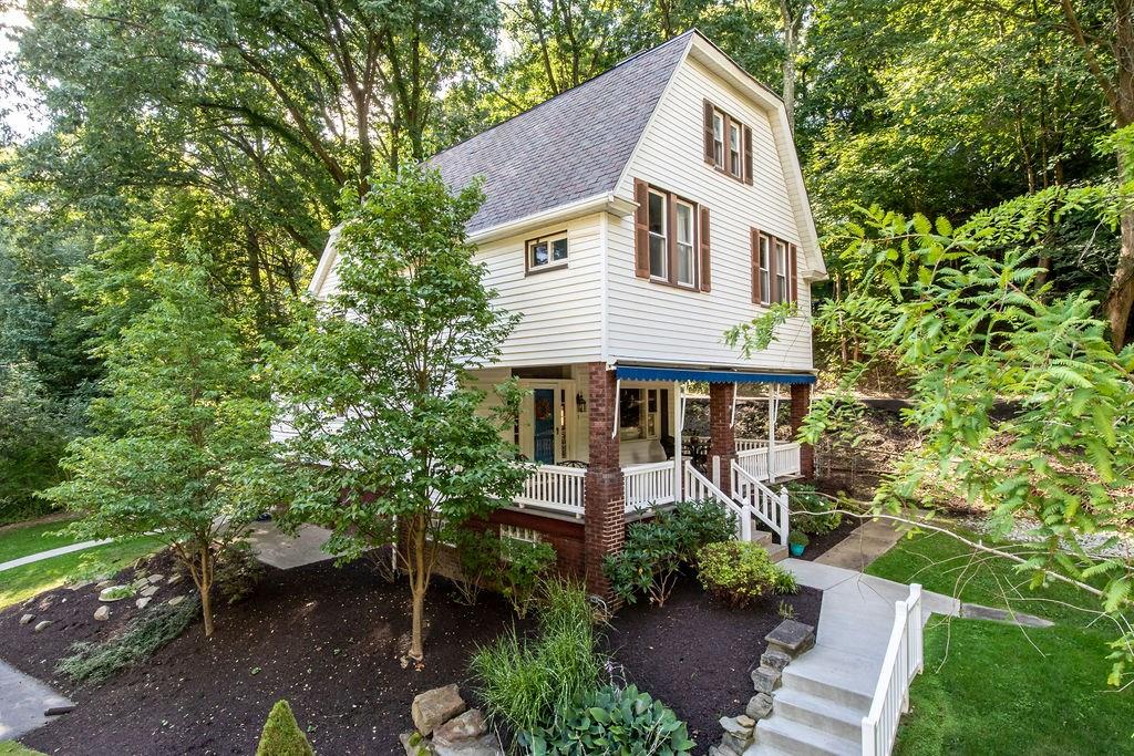 4 Ben Avon Heights Road Pittsburgh, PA 15202 - Photo 1 of 25 Gallery Image 1