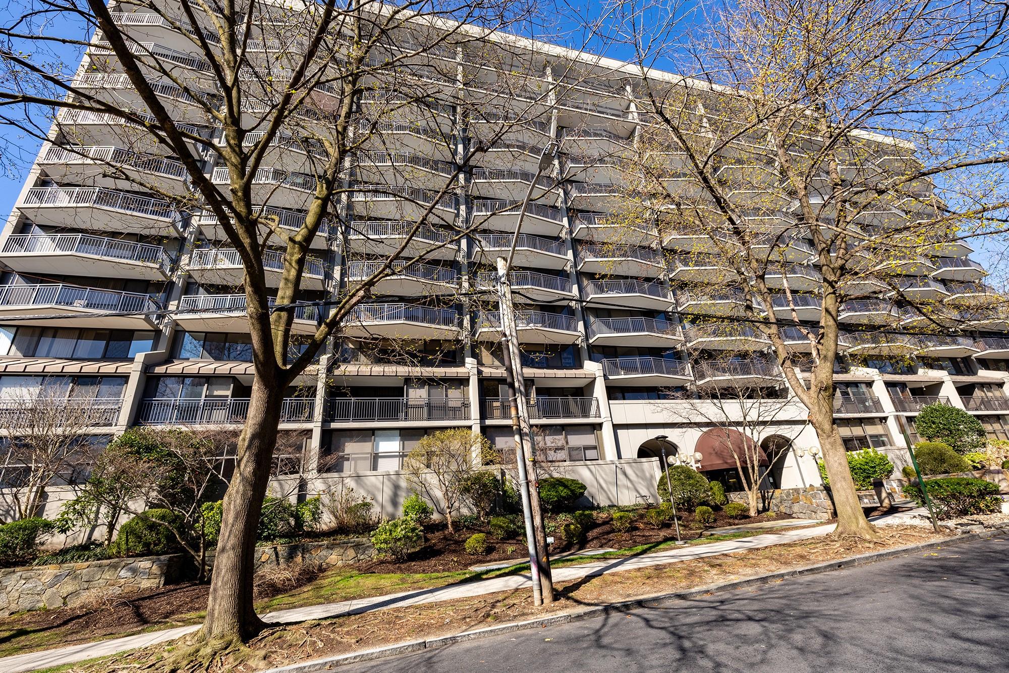 15 Stewart Place, Unit 3F White Plains, NY 10603 - Photo 1 of 29 a front view of a building