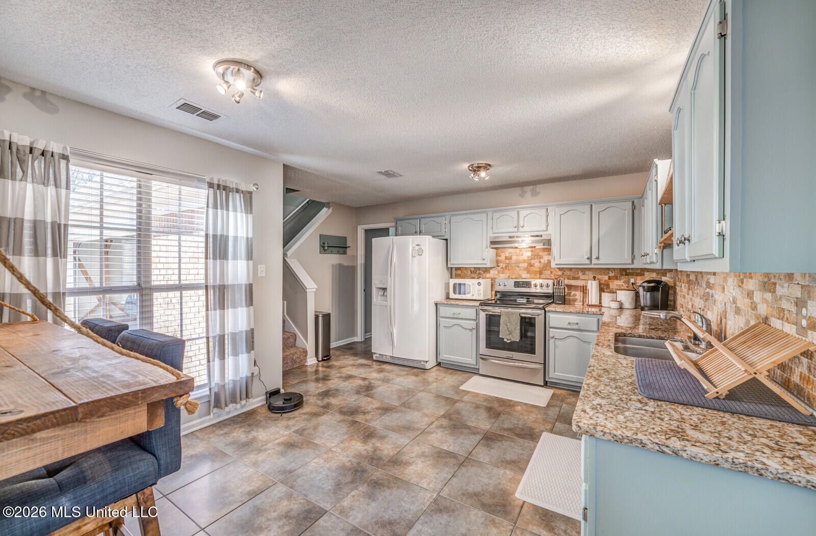 2878 Rutherford Drive Southaven, MS 38672 - Photo 12 of 37 14_DSC01109_10_11_12_13_mls