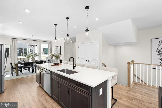 $779,990 | 54320 Mystic Maroon Terrace, Ashburn, VA 20147